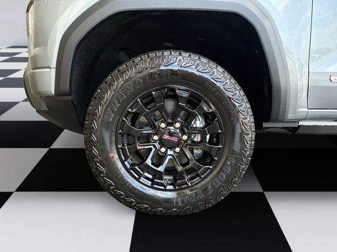 New 2026 GMC Canyon Elevation w/ Convenience Package RWD image 14