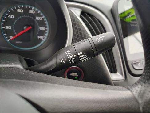 Used 2023 Chevrolet Malibu LT image 17