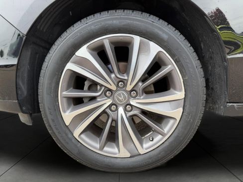 Used 2018 Acura MDX SH-AWD w/ Technology Package image 4