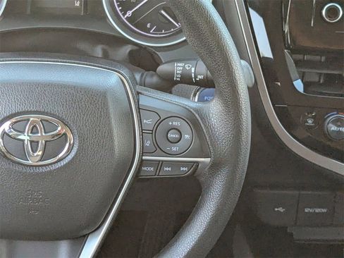 Used 2021 Toyota Camry LE image 18