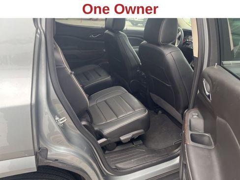 Used 2023 GMC Acadia Denali w/ Denali Technology Package image 7