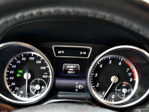 Used 2016 Mercedes-Benz GL 450 4MATIC image 12