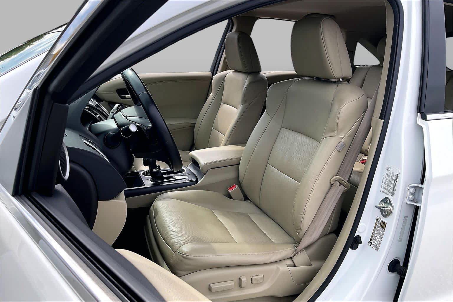 Used 2016 Acura RDX w/ Technology Package AWD/4WD image 8
