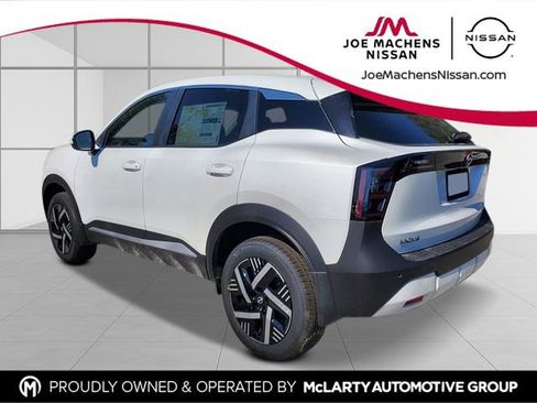 New 2026 Nissan Kicks SV image 4