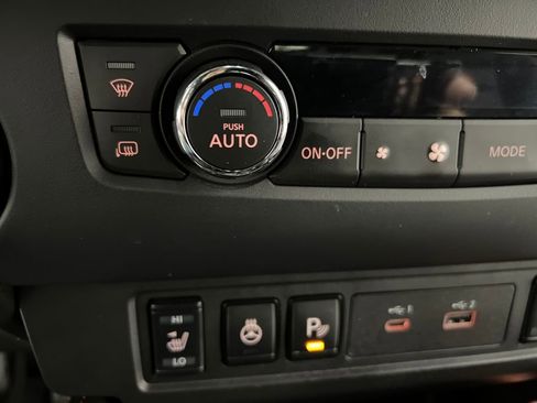 Used 2023 Nissan Frontier PRO-4X w/ Pro Convenience Package image 41