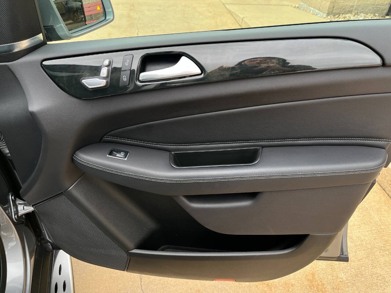 Used 2016 Mercedes-Benz GLE 350 image 23