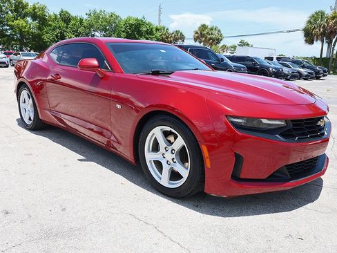 Used 2021 Chevrolet Camaro LT RWD image 5