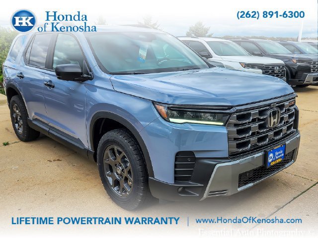 New 2026 Honda Pilot TrailSport image 3