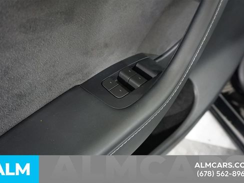 Used 2024 Tesla Model Y Long Range AWD/4WD image 49