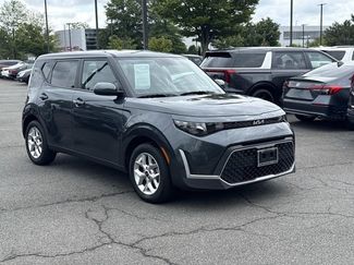 Used 2025 Kia Soul LX w/ LX Technology Package FWD video 1
