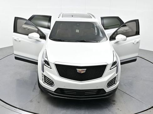 Used 2025 Cadillac XT5 Sportv w/ Technology Package image 47