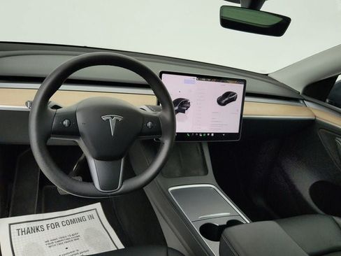 Used 2023 Tesla Model Y Long Range AWD/4WD image 12