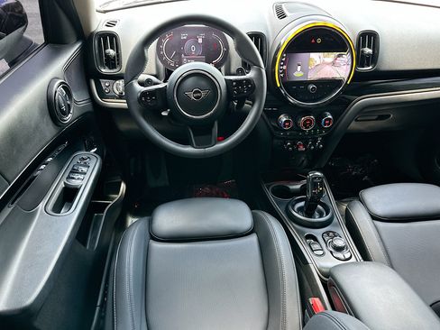 Used 2024 MINI Cooper Countryman S w/ Premium Package FWD image 23