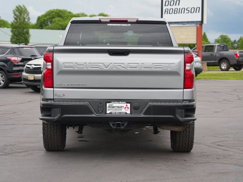 Used 2023 Chevrolet Silverado 1500 W/T w/ Trailering Package AWD/4WD image 4