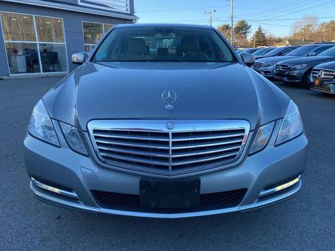 Used 2013 Mercedes-Benz E 350 E 350 4MATIC Sedan 4D image 3
