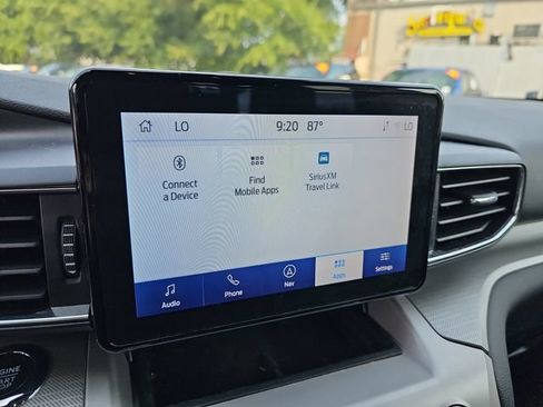 Used 2023 Ford Explorer XLT w/ Equipment Group 202A AWD/4WD image 19
