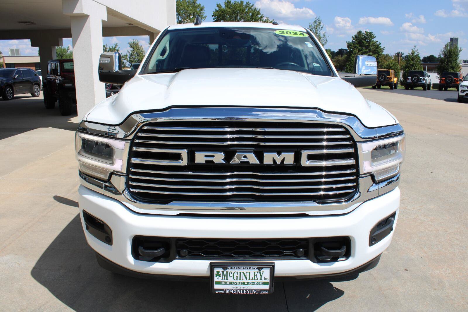 Used 2024 RAM 2500 Laramie w/ Safety Group AWD/4WD image 3