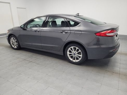 Used 2020 Ford Fusion SE FWD image 3
