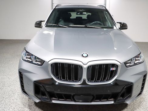 Used 2024 BMW X5 M60i image 4