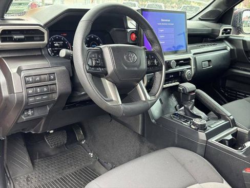 Certified 2025 Toyota Tacoma TRD Off-Road w/ TRD Off Road Upgrade Package AWD/4WD image 17