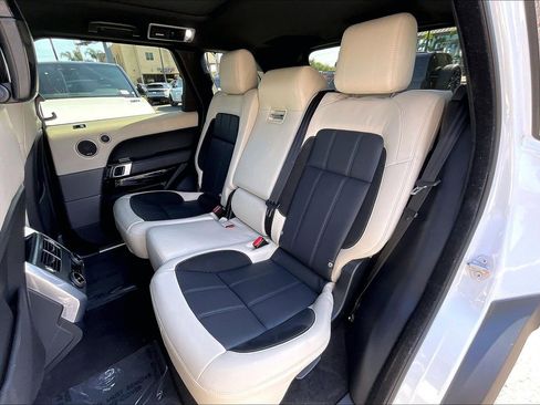 Used 2022 Land Rover Range Rover Sport HST AWD/4WD image 19