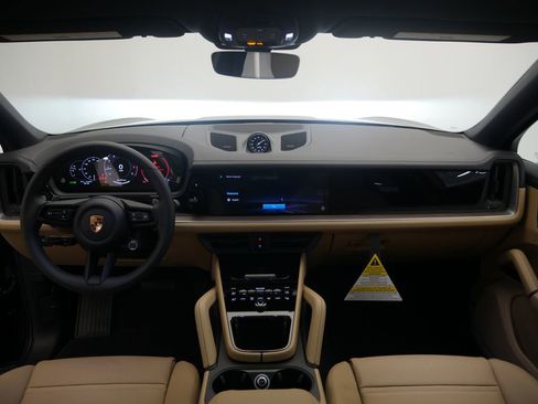 New 2026 Porsche Cayenne Coupe AWD/4WD image 35
