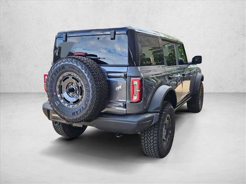 New 2025 Ford Bronco Badlands image 2