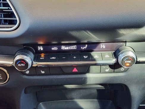 Used 2025 MAZDA CX-30 2.5 Turbo w/ Premium Plus Pkg image 17