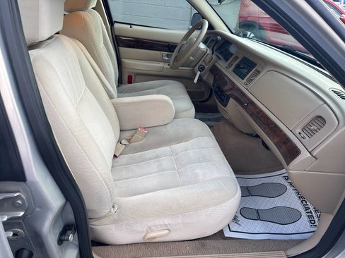 Used 2008 Mercury Grand Marquis GS image 24