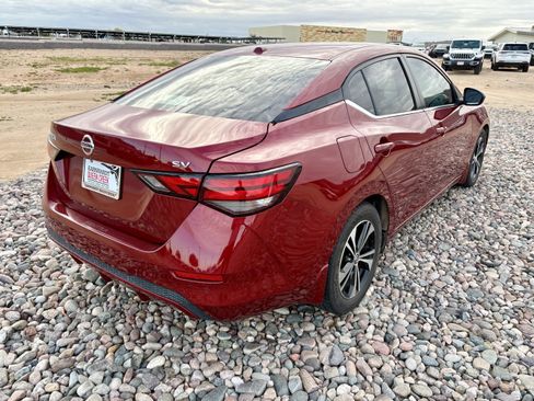 Used 2021 Nissan Sentra SV image 5