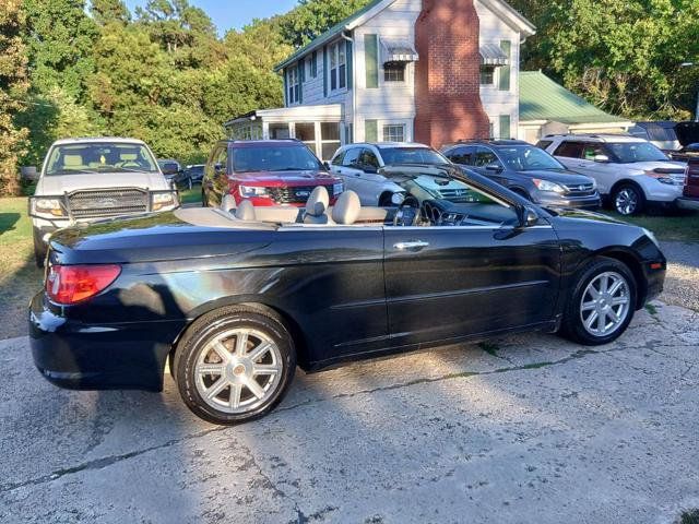 Used 2008 Chrysler Sebring Limited w/ Luxury Group FWD image 21