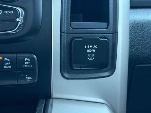 Used 2015 RAM 1500 Big Horn AWD/4WD image 32