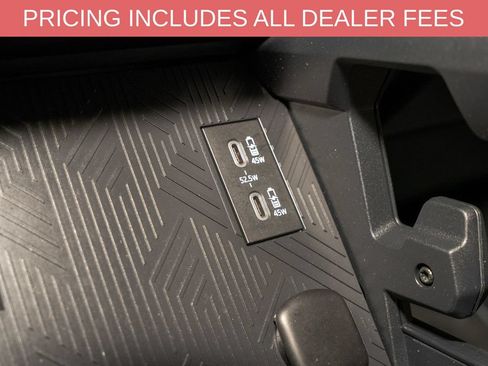 Used 2025 Toyota 4Runner SR5 AWD/4WD image 14