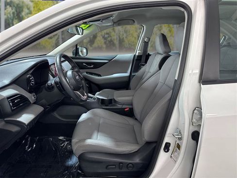 Used 2024 Subaru Legacy Premium AWD/4WD image 9