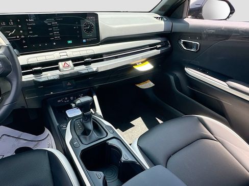 New 2026 Kia K4 GT-Line w/ GT-Line Sunroof Package FWD image 23