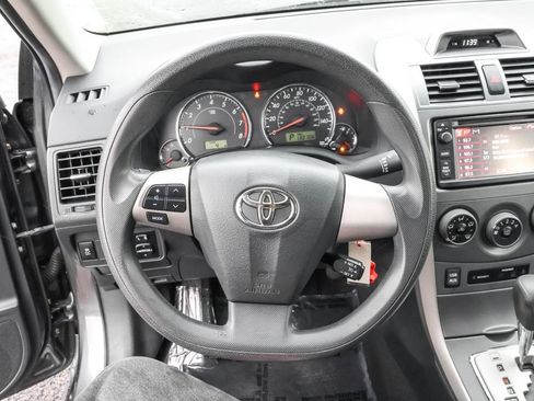 Used 2013 Toyota Corolla S FWD image 16