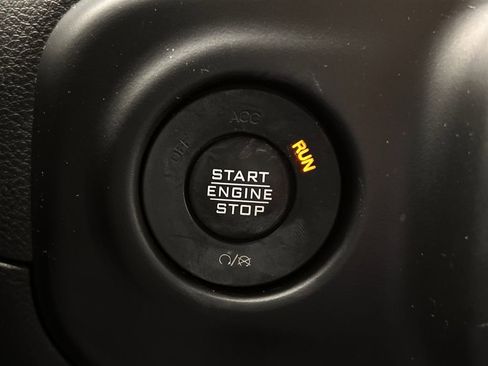 Used 2021 Jeep Wrangler Unlimited Sahara AWD/4WD image 23