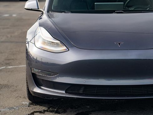 Used 2020 Tesla Model 3 Long Range AWD/4WD image 5
