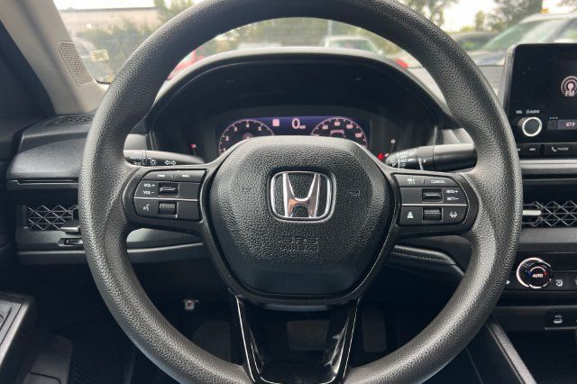 Used 2025 Honda Accord SE image 27