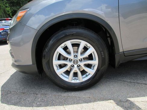 Used 2018 Nissan Rogue SV FWD image 24