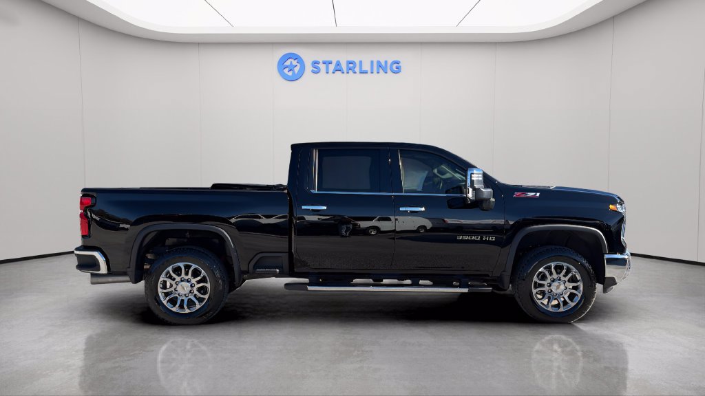 Used 2025 Chevrolet Silverado 3500 LTZ w/ LTZ Plus Package AWD/4WD image 12