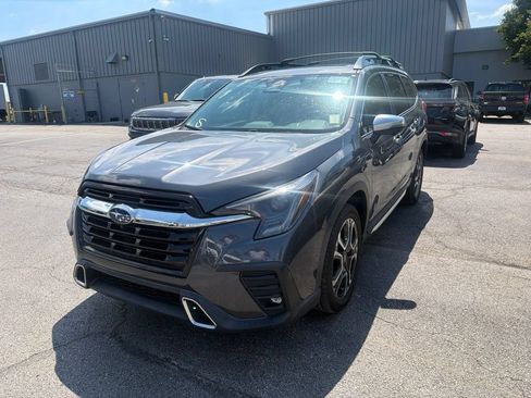 Used 2023 Subaru Ascent Touring AWD/4WD image 1