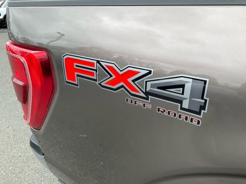 Certified 2022 Ford F150 XLT w/ Equipment Group 302A High image 14