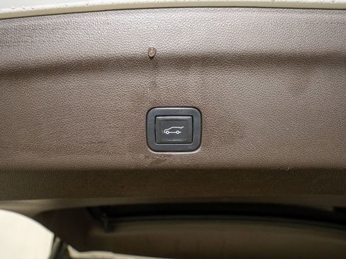 Used 2023 Chevrolet Tahoe LT w/ LT Signature Plus Package image 7