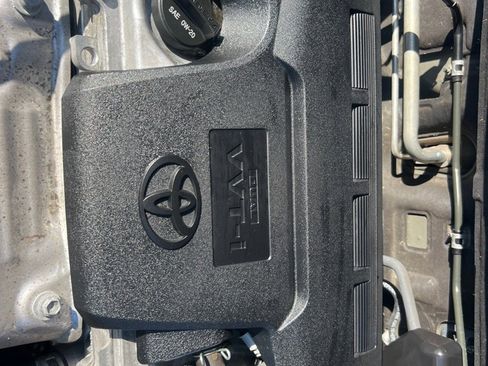 Used 2018 Toyota RAV4 Adventure image 50