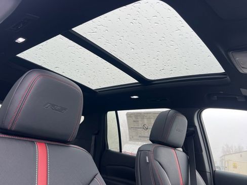 New 2026 Chevrolet Traverse RS image 15