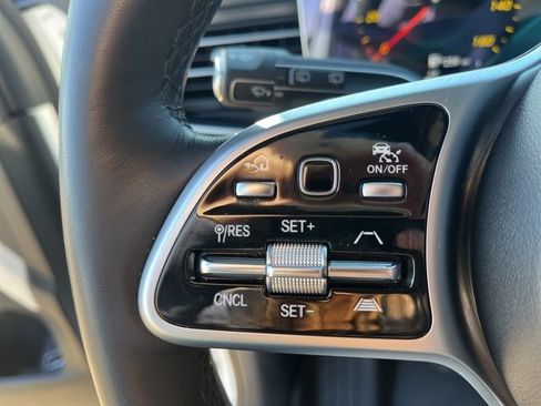 Used 2023 Mercedes-Benz GLE 350 4MATIC image 19