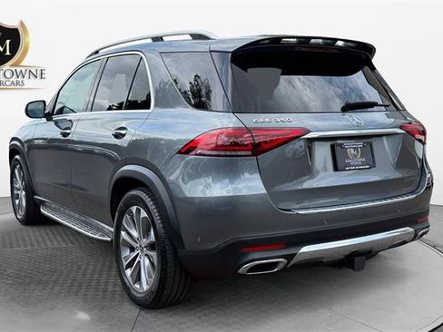 Used 2022 Mercedes-Benz GLE 350 w/ Premium Package image 3