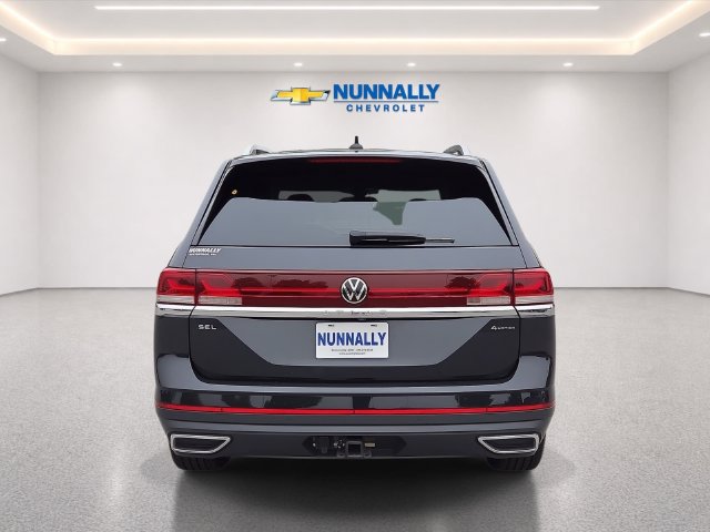 Used 2024 Volkswagen Atlas SEL AWD/4WD image 4