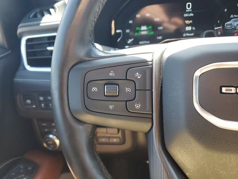 Used 2024 GMC Yukon Denali Ultimate AWD/4WD image 24